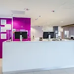 Express By Ihg Hotell