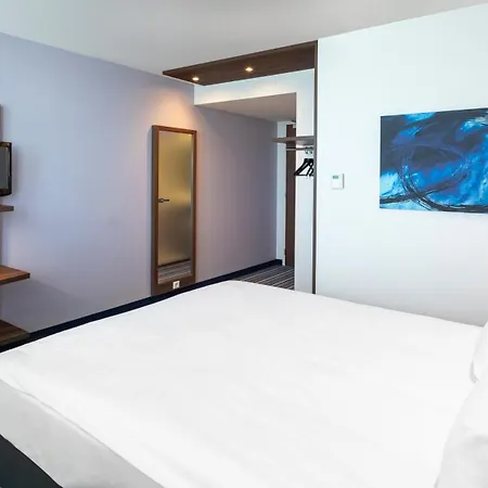 Express By Ihg Hotel
