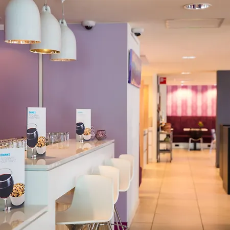 Express By Ihg 3*