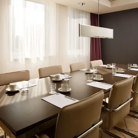 Express By Ihg 3*