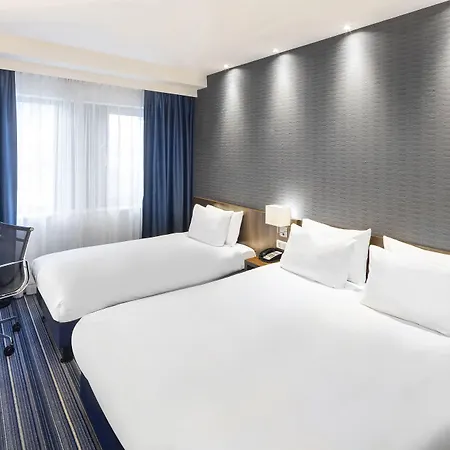 Express By Ihg Hotel