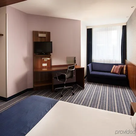 Express By Ihg Hotel