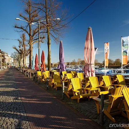 Express By Ihg Hotel 3*