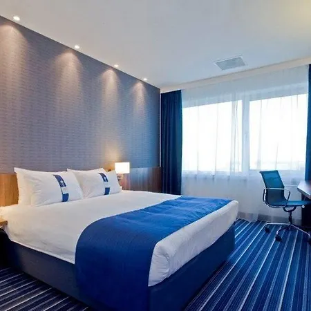 Express By Ihg Hotel