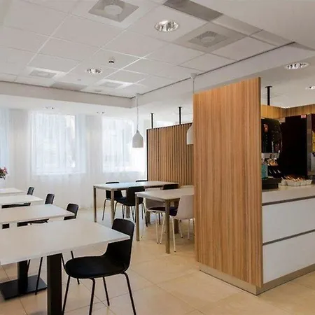 Express By Ihg 3*