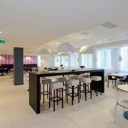 Express By Ihg 3* 아른헴