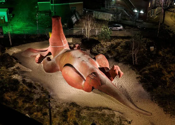 Express By Ihg Hotel 3*