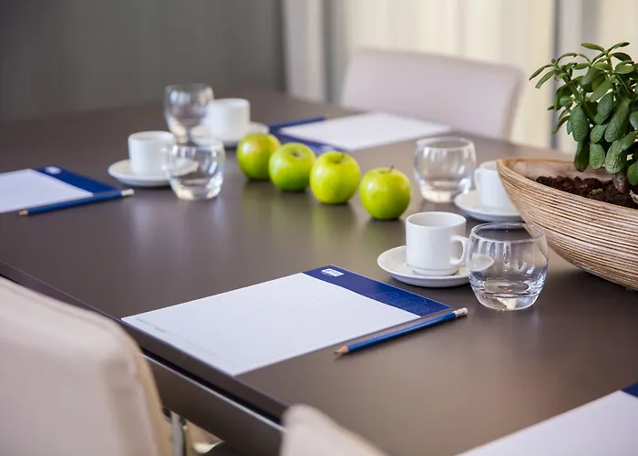 ホリデイ エクスプレス