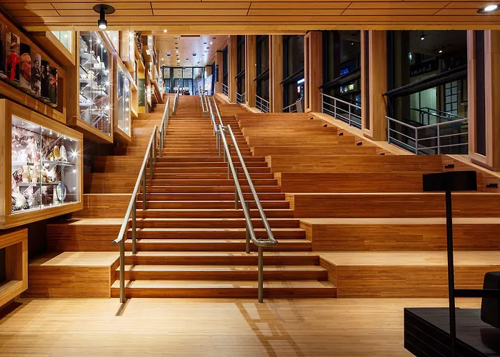 ホリデイ エクスプレス ホテル アーネム