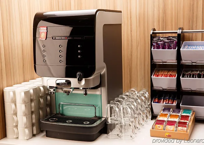 Express By Ihg Hotel 3*