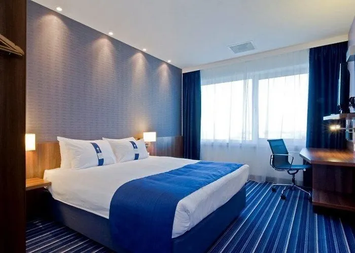 Express By Ihg Hotel