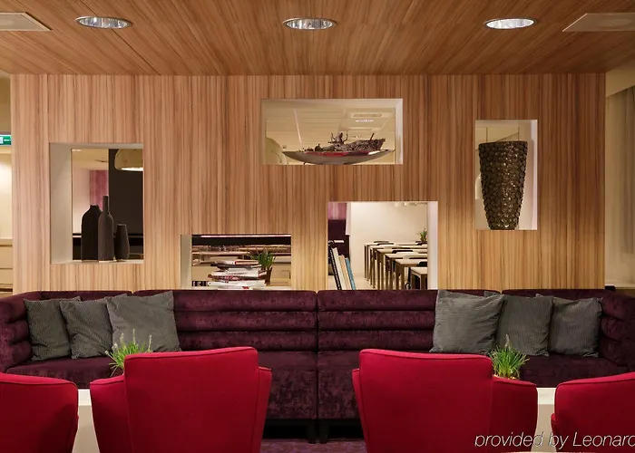 Express By Ihg Szálloda 3*